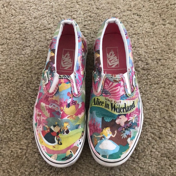 alice in wonderland vans size 8